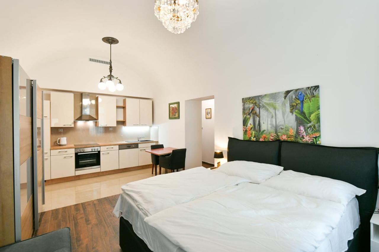 Apartmany Na Namesti 85 Jindřichŭv Hradec Exterior photo