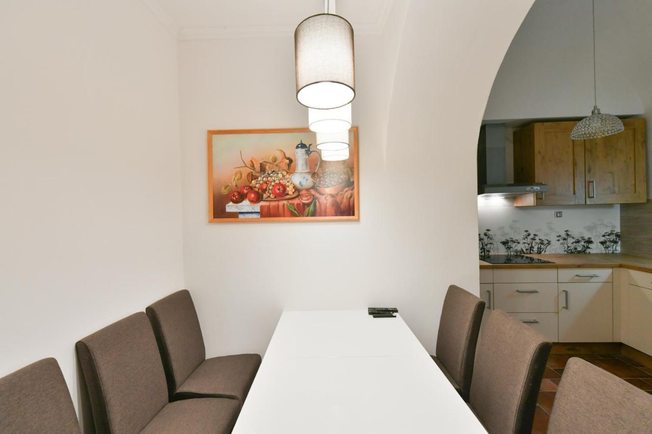 Apartmany Na Namesti 85 Jindřichŭv Hradec Exterior photo
